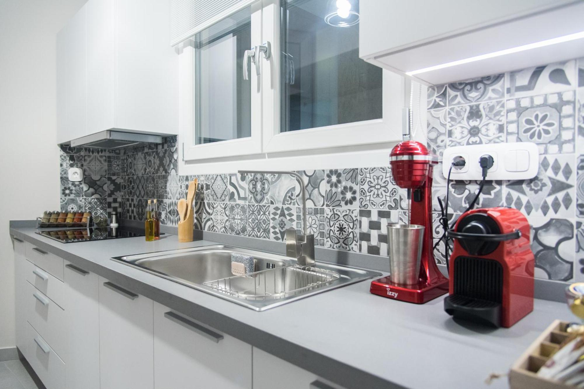 Comfy & Modern Apartment In The Heart Of Heraklion Buitenkant foto